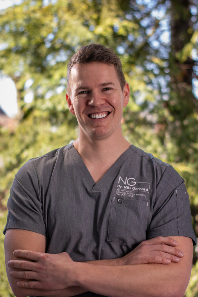 Dr. med. Dent Nils Gerhard